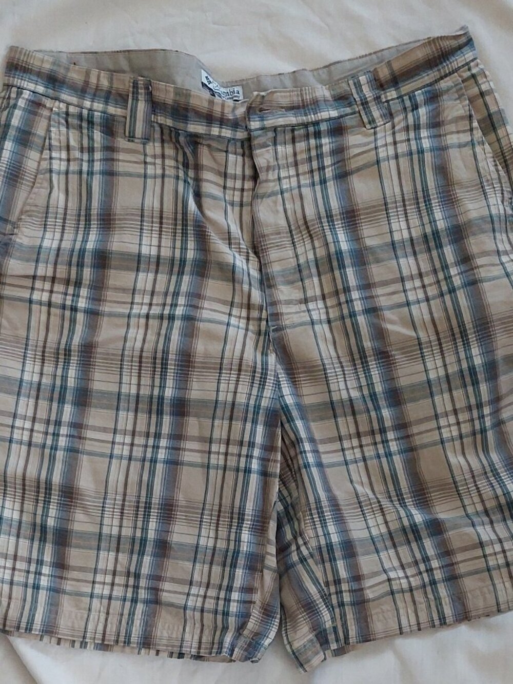 Columbia Shorts Mens Flat Front Blue Beige Plaid cotton Sz 36